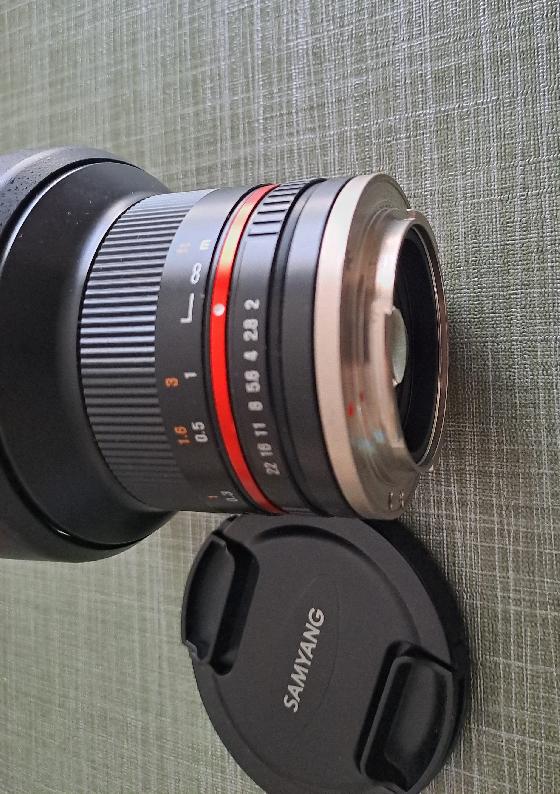 objectif Samyang 12mm F2.0