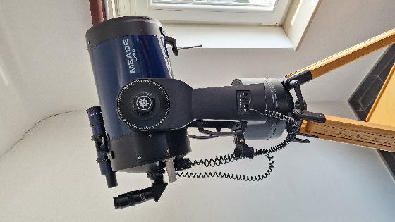 Téléscope Schmidt-Cassegrain GoTo Meade LX90 8" + accessoires