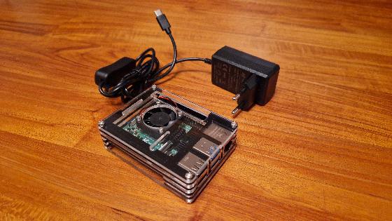 Raspberry pi 4 8 Go + boitier + alim