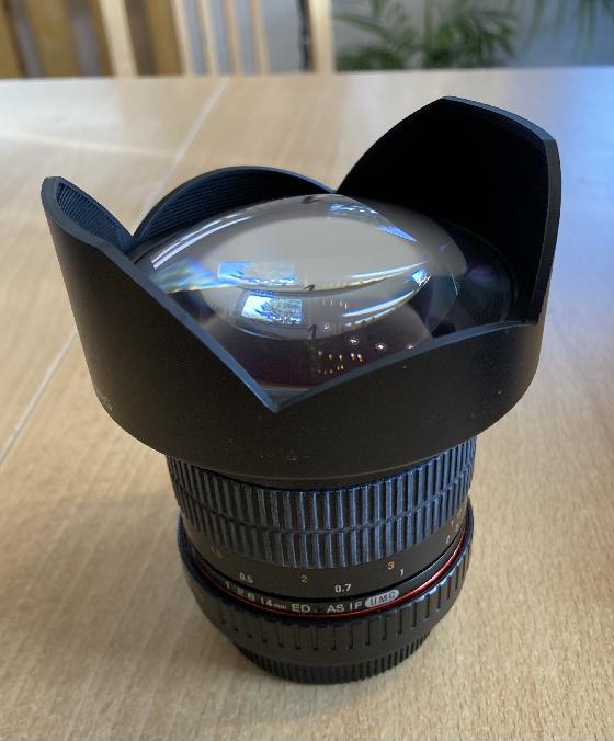 Objectif Samyang 14mm / F2.8 pour Canon