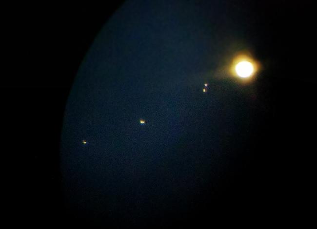 Jupiter et ses 4 galiléens