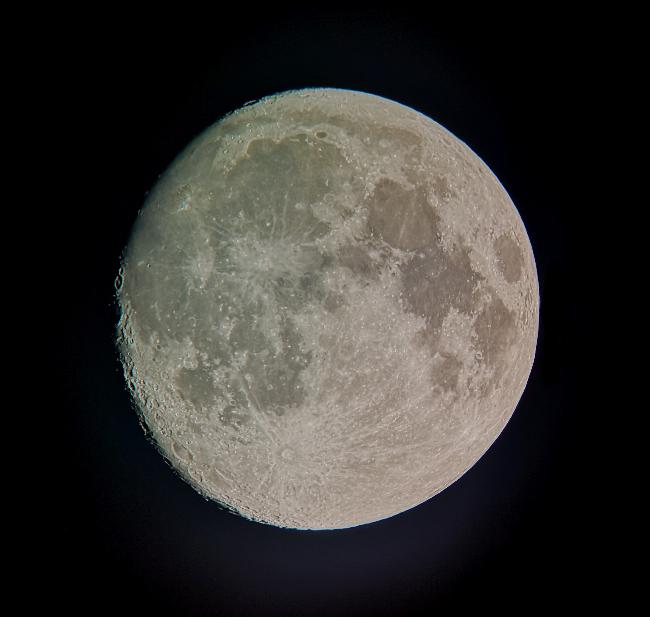 Lune du 17 février 2019 au soir