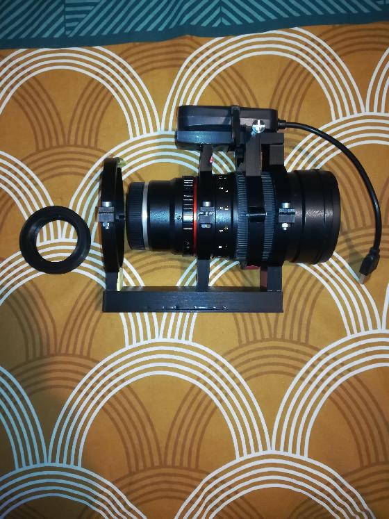 Samyang 135 f2 sony Fe avec colliers et boîte à flats 