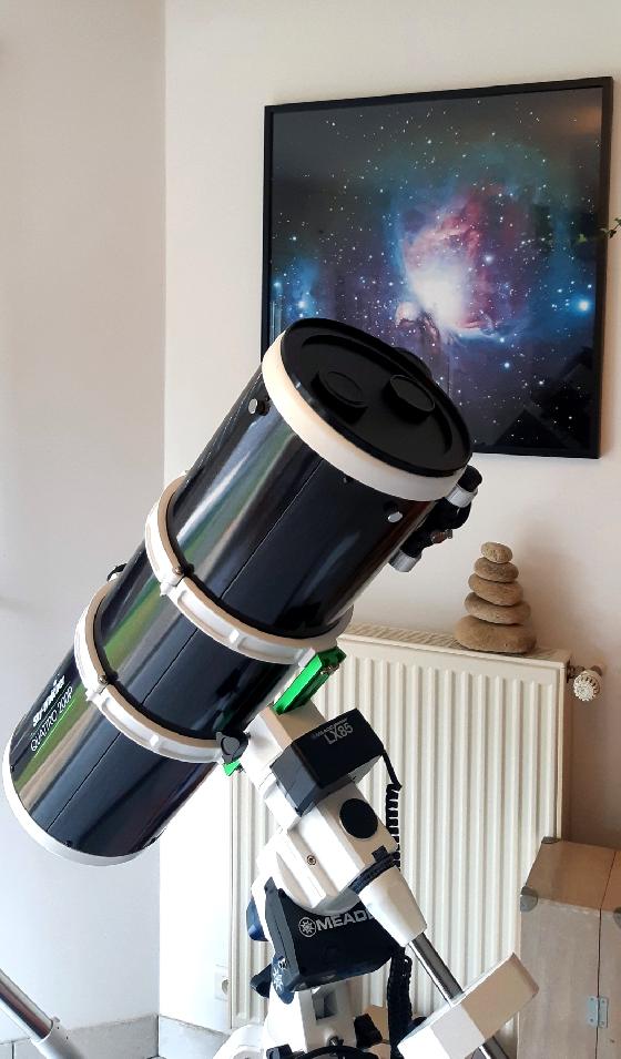 Téléscope Newton skywatcher quatro 200/800