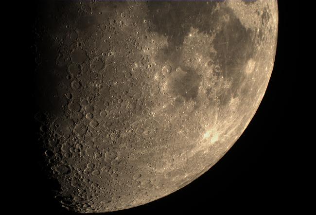 Lune 16/08/2021 - 20h03 GMT