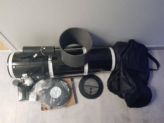 Telescope 200mm F5 équiper astrophoto + accessoires Vends Télescope Skywatcher f5 full équiper astrophoto