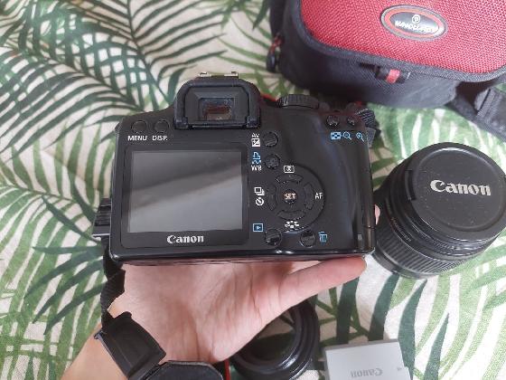 Canon EOS 1000D et accessoires
