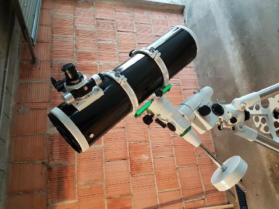 Télescope 150/750 DPS Neq-5 Sky Watcher + accessoires 