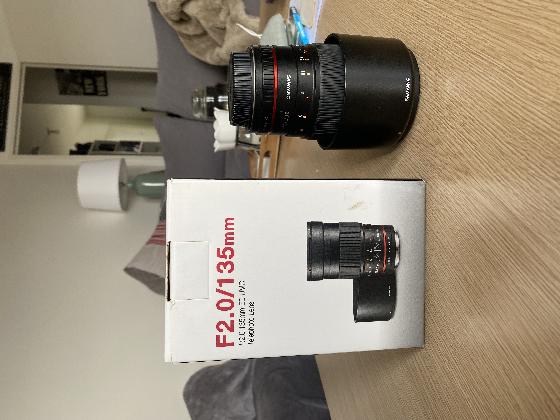 Objectif Samyang 135mm F2.0