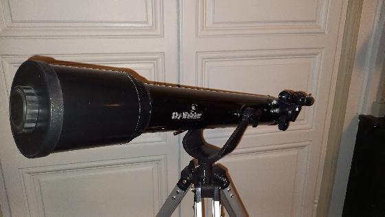 Lunette astronomique Sky-Watcher 70/700 