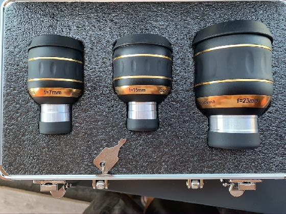 Set d'oculaires Sky-Watcher UWA 82° (7mm, 15mm et 23mm) avec valise