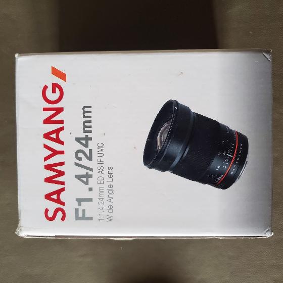 Samyang F1.4/24mm objectif grand angle! 