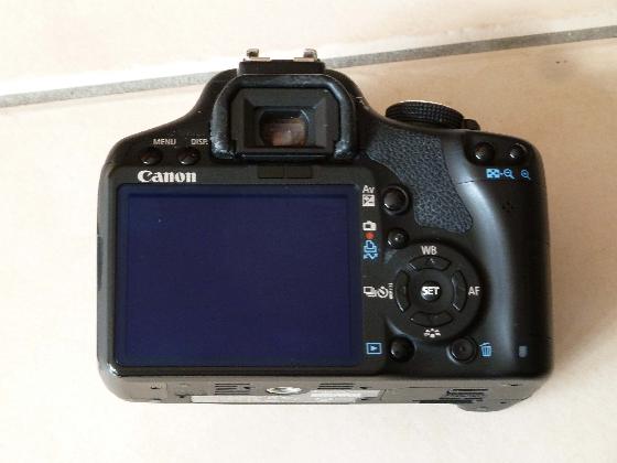 CANON 500D défiltré partiel TBE et ses accessoires