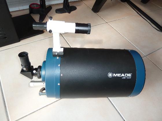 Télescope MEADE SC 200 mm ACF UHTC tube avec ses accessoires