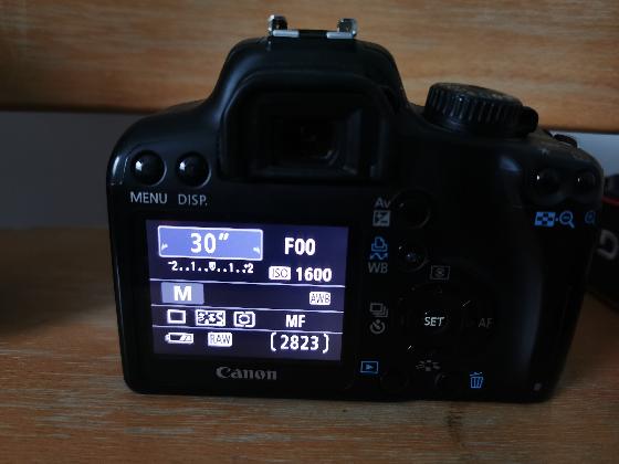 Canon 1000D défiltré partiel avec objectif 18-55