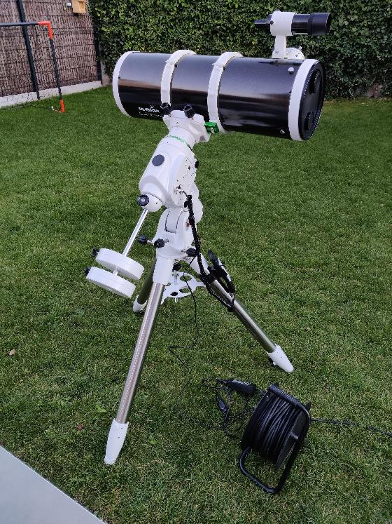 Télescope Newton Sky-Watcher QUATTRO 200/800 F/4 amélioré