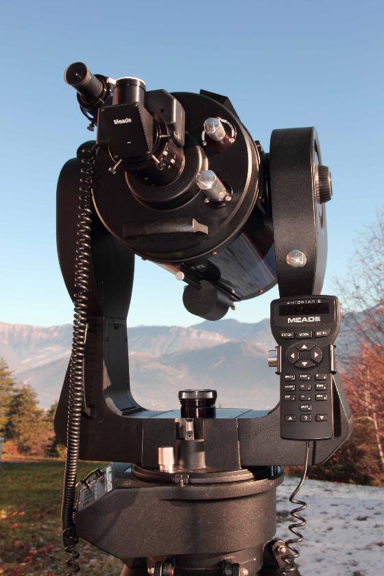 Telescope Meade LX 200 GPS et tous les accessoires.