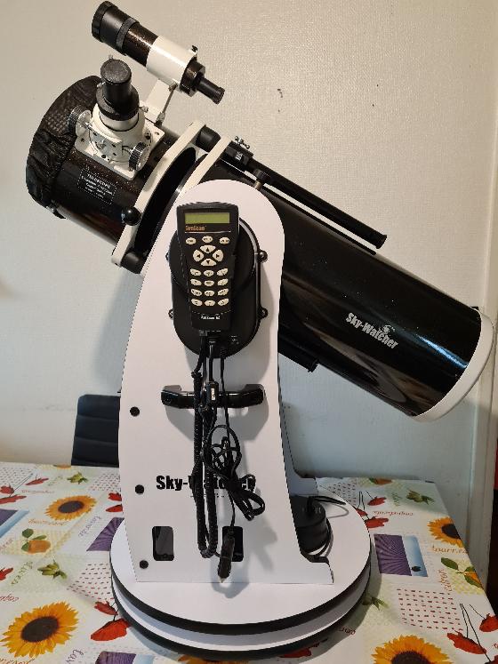 SKY-WATCHER Dobson FlexTube 200/1200 GoTo