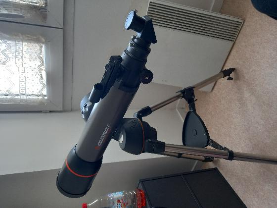 102slt celestron nexstar tbe + 4 oculaires hyperion 21,13,8 et 5mm+valise transport oculaires +batterie et chargeur 