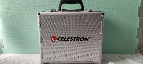 valise celestron: oculaires, filtres et barlow 2x