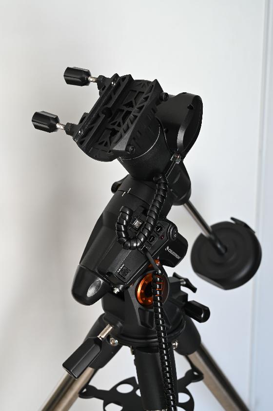 Monture Celestron AVX et trépied