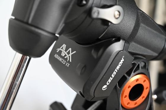 Monture Celestron AVX et trépied