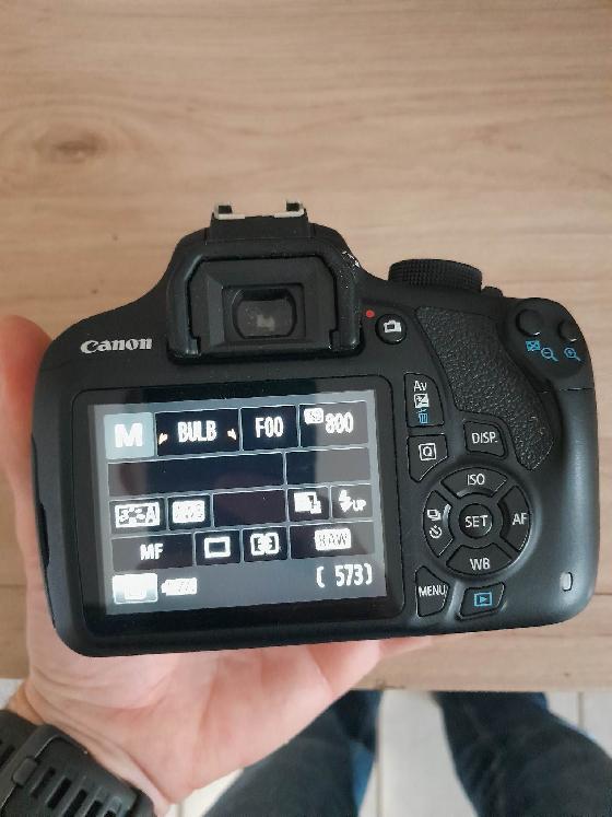 CANON EOS 1200D