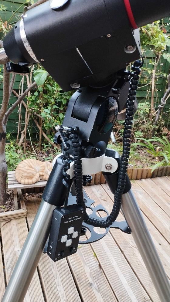 Telescope 200x1000 avec monture Heq5 , oculaires et accessoires