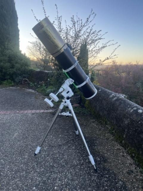 Newton 200/1000 Sky-Watcher et accessoires 