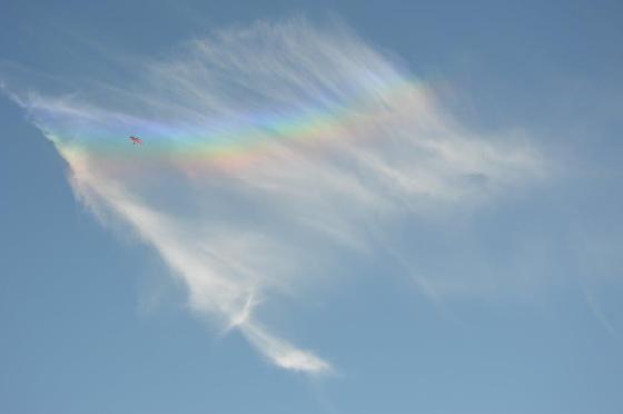 Paramoteur et nuage iridescent