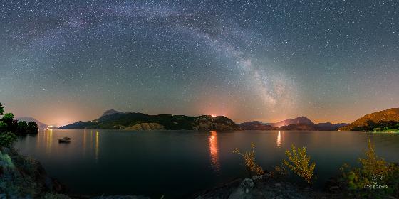  Le Lac de Serre Ponçon et la Voie Lactée