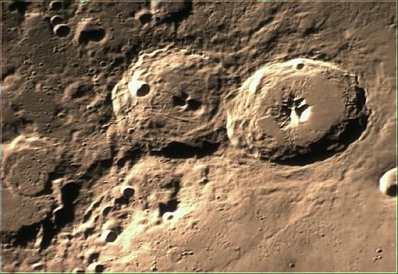 Cratere Theophilus et cratere Cyrillus