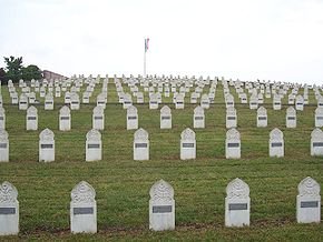 290px-Cimetiere_militaire_Sigolsheim_VTdJ.JPG