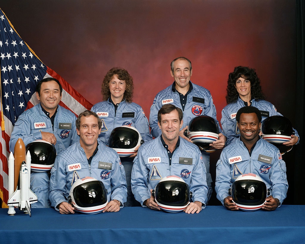 1024px-Challenger_flight_51-l_crew.jpg