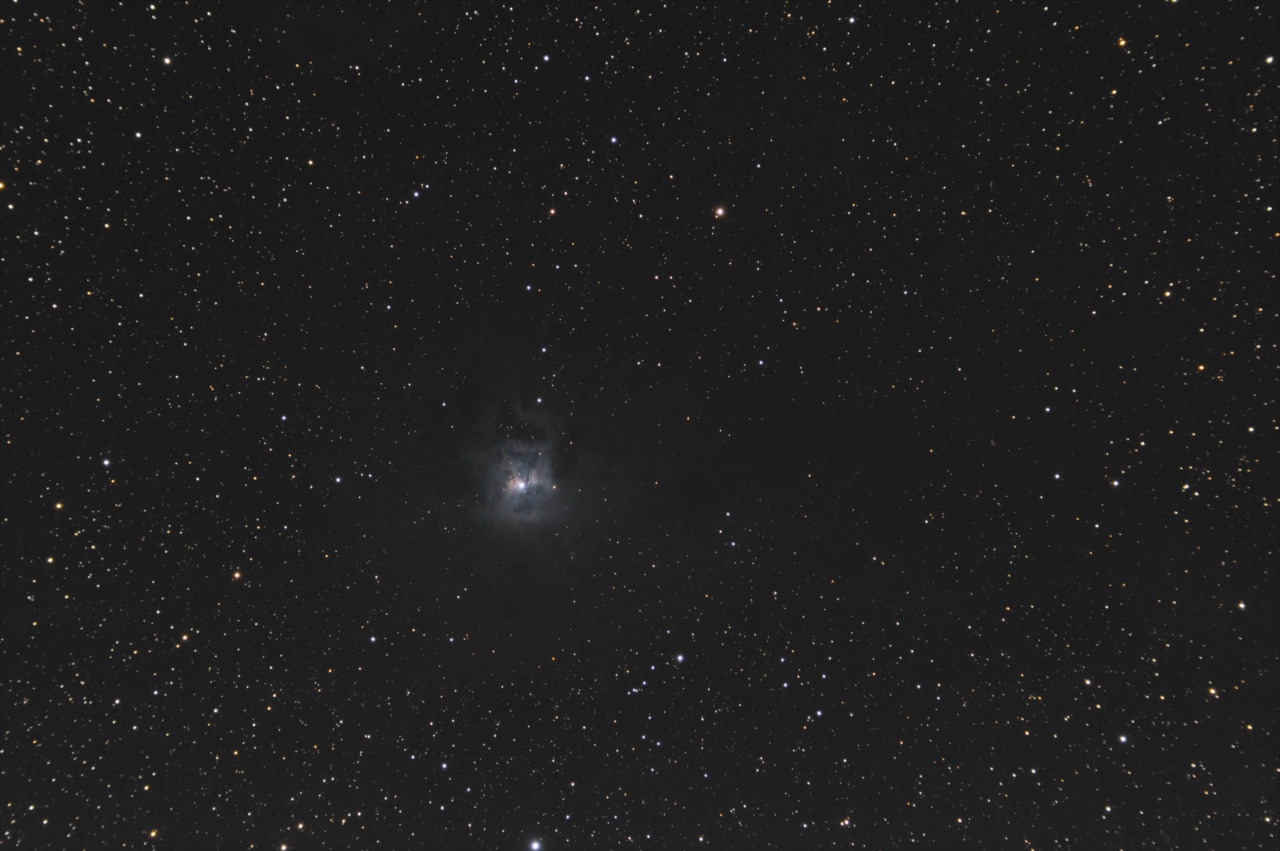 117099ngc7023webaloga.jpg