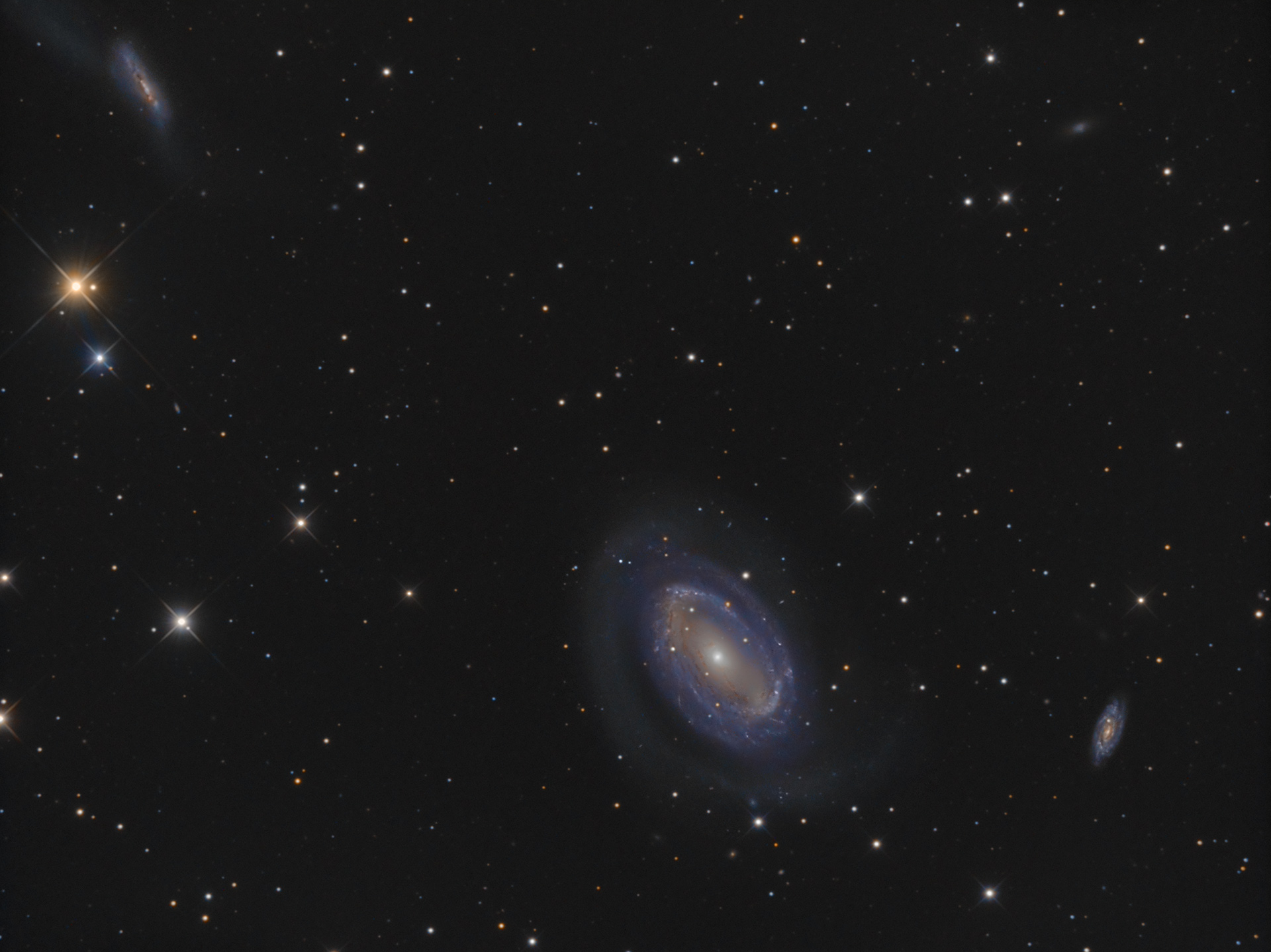 136325NGC4725V1920.jpg