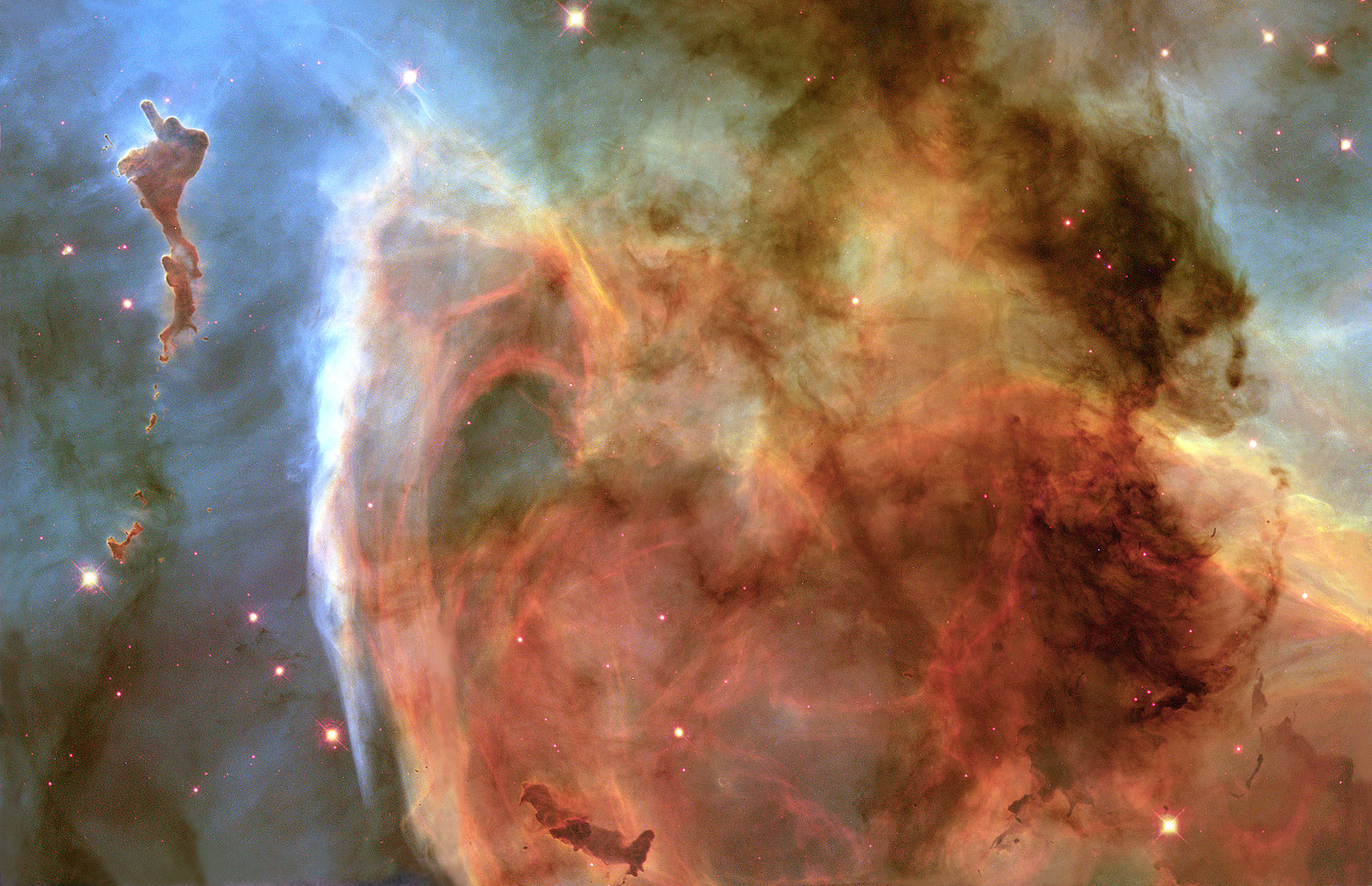 1920px-Keyhole_Nebula_-_Hubble_1999.jpg