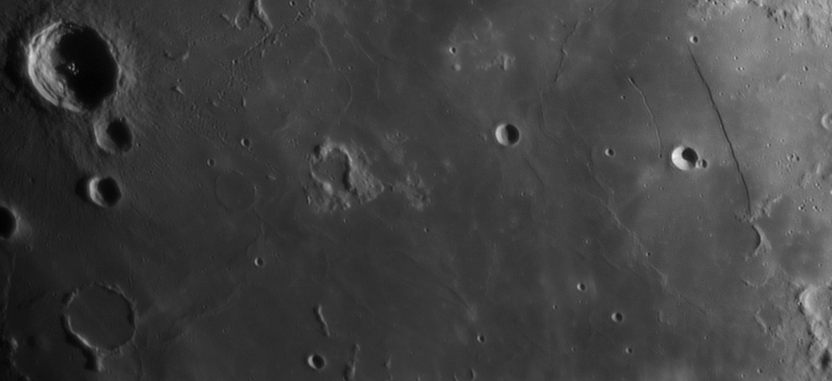 20090404_Lune_sud_zoom.jpg