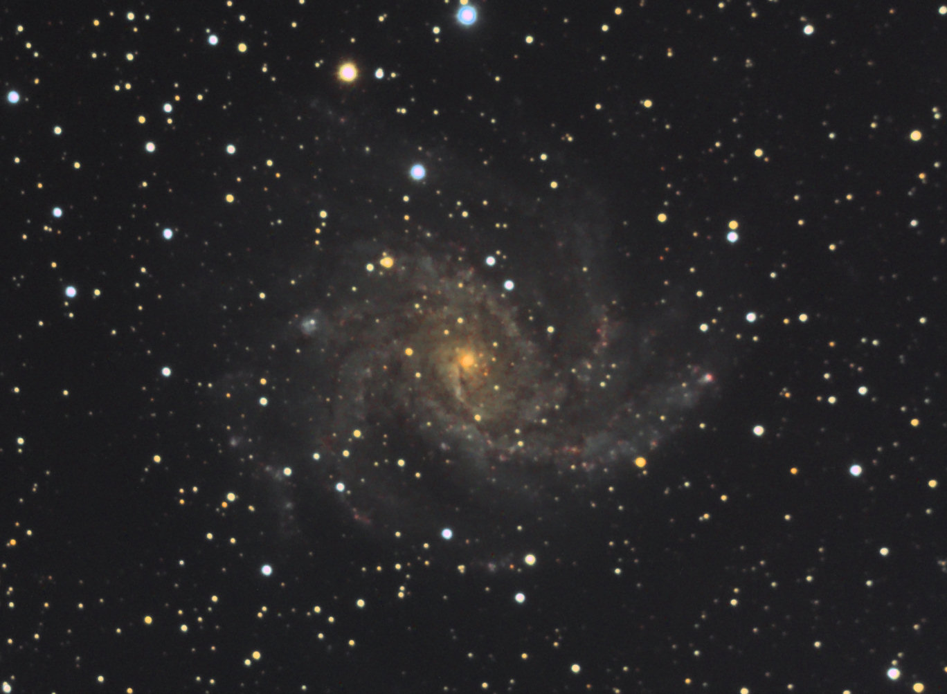 2010_04_05_ngc6946_lum600s_18im_rvb.jpg