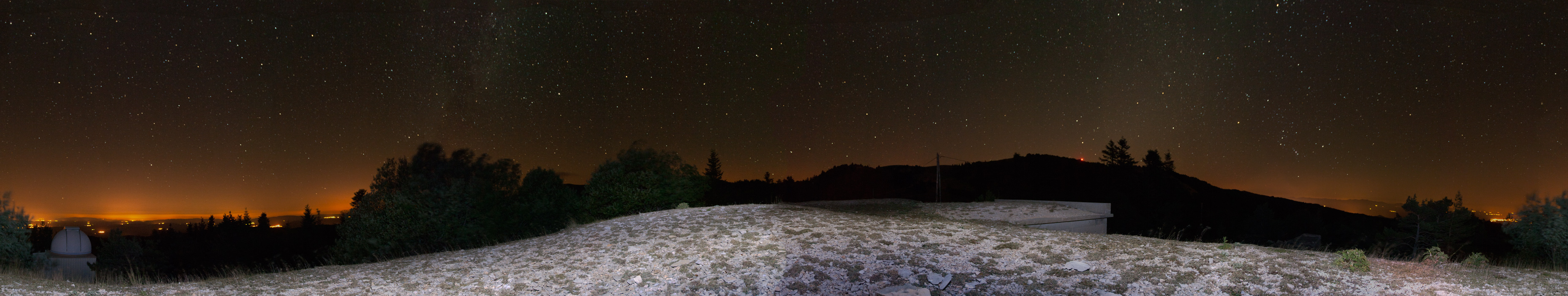 360-spot-avex--montagne-de-lure--gresac--starry-night.jpg