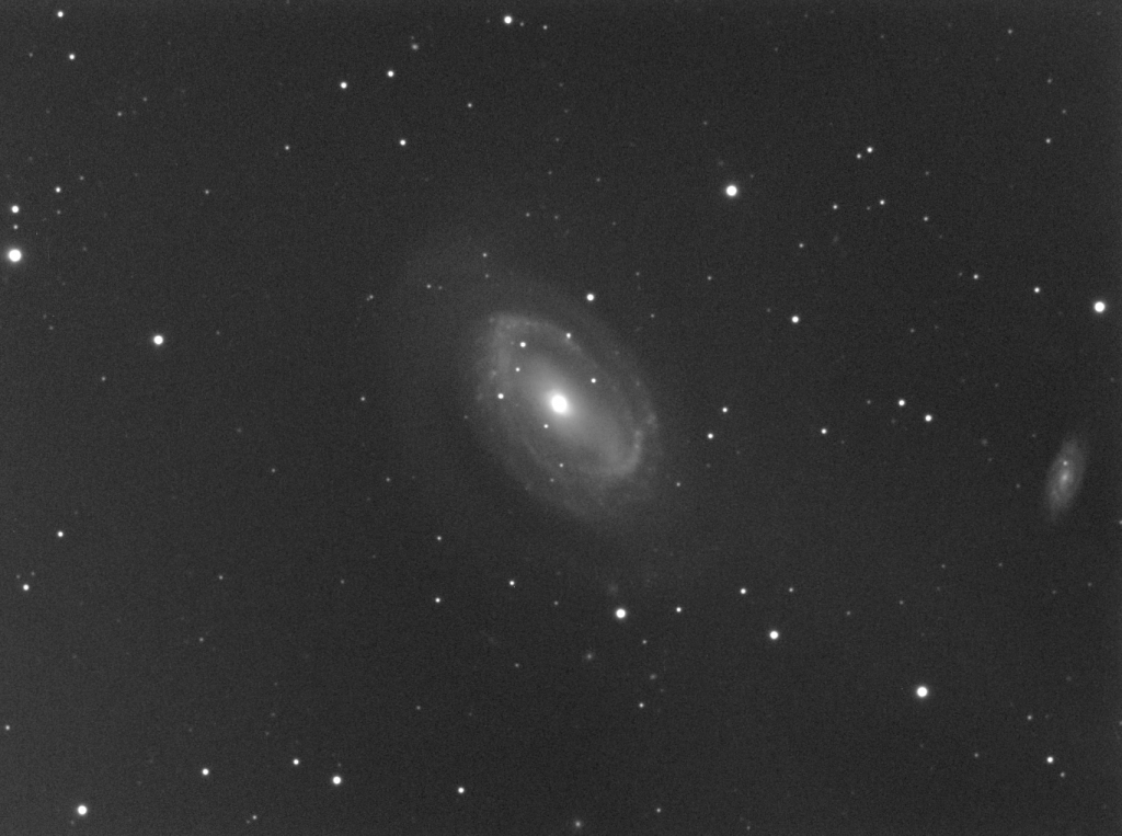 394934NGC4725LUMINANCE.png