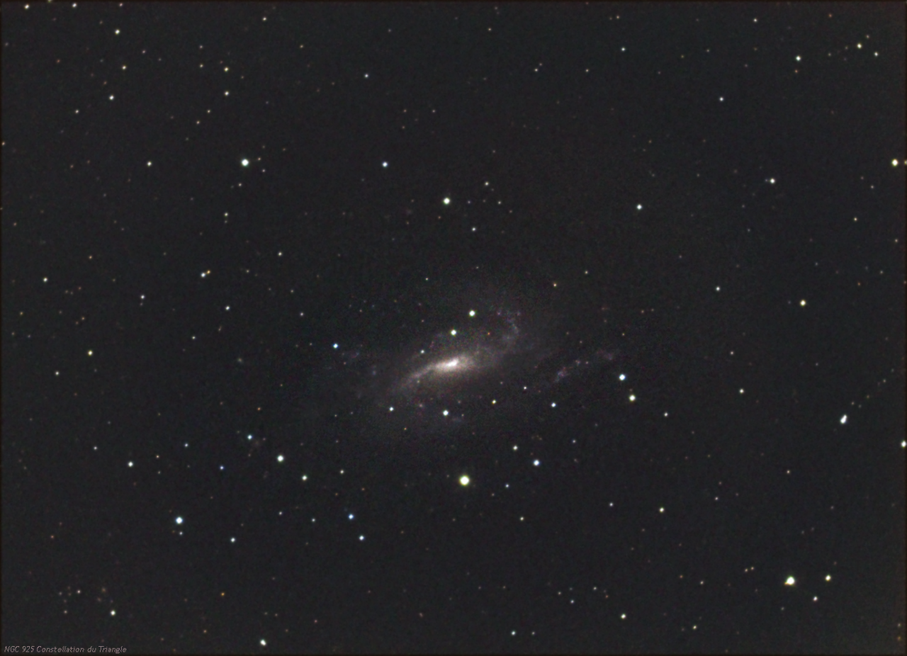 467416NGC925.png