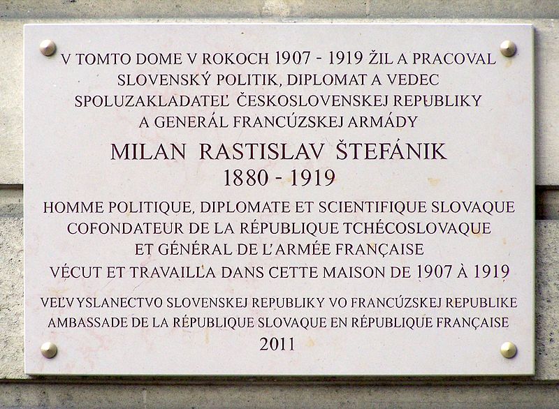 800px-Plaque_Milan_Stefanik%2C_rue_Leclerc.JPG