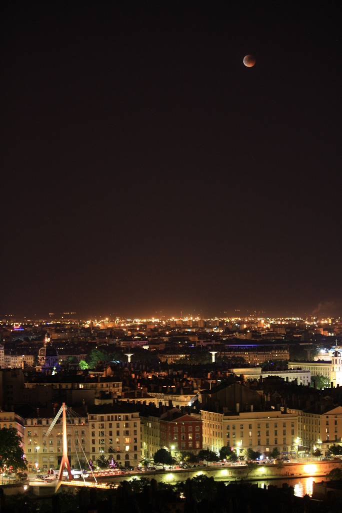 Eclipse de Lune à Lyon