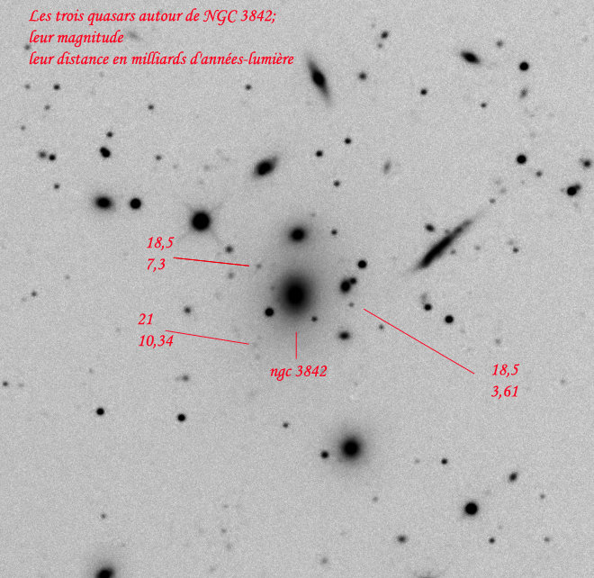 NGC%203842%20et%20ses%20quasars.jpg