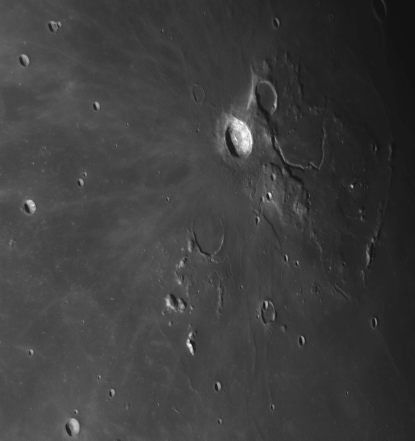 5a96b7de2d77a_Moon_270218_ZWOASI120MM_Gain52_Exposure1.jpg.58a160242b2df185cbdd4e90178d2333.jpg