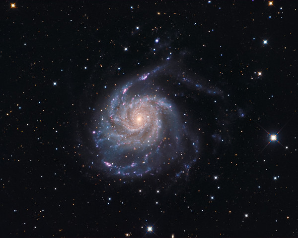 M101%20HaLRGB%2022%20HRS%20WEB-600x481.j