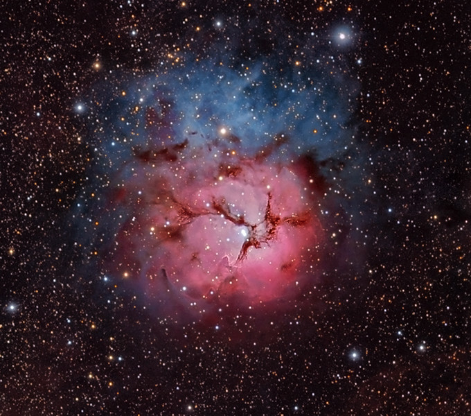 CROP%20TRIFID%20NEBULA-L.jpg