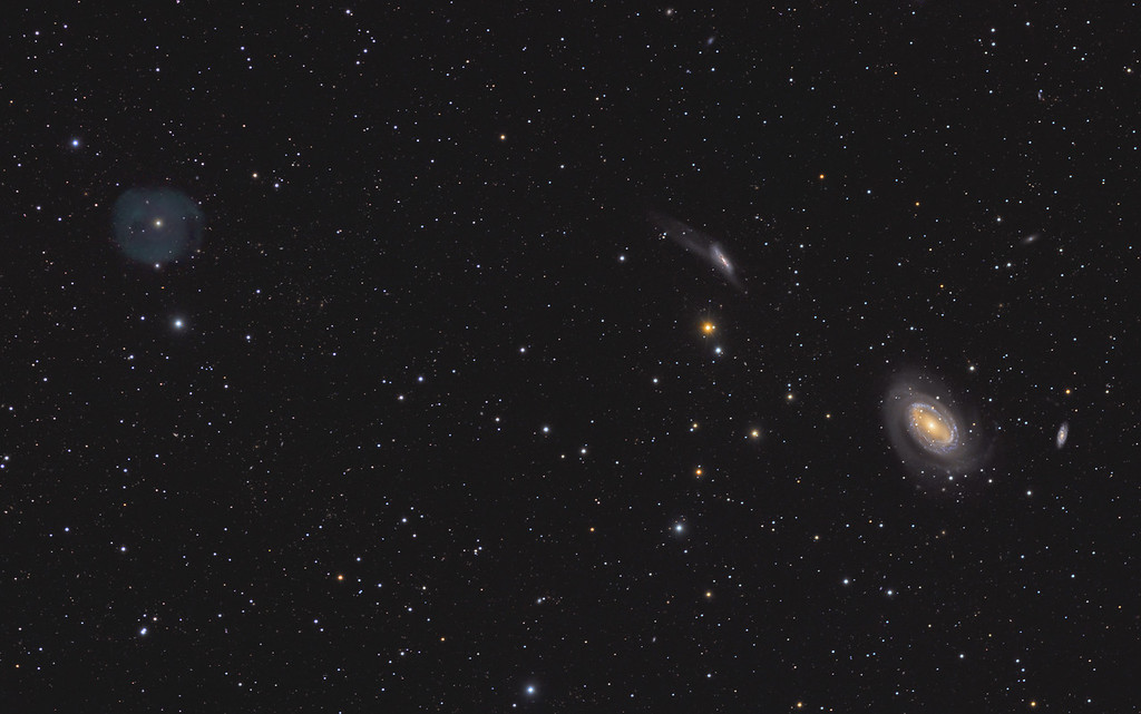 NGC4725%20plus%20PN%20Steve%20Milne%20web-XL.jpg