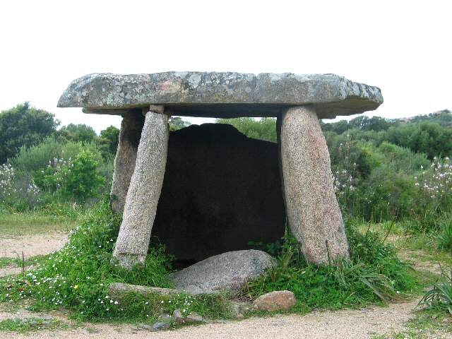 Dolmen%20de%20Fontanacica%20-%2001.jpg